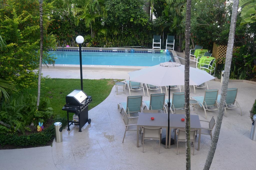 מלון פורט לודרדייל Grand Palm Plaza מראה חיצוני תמונה